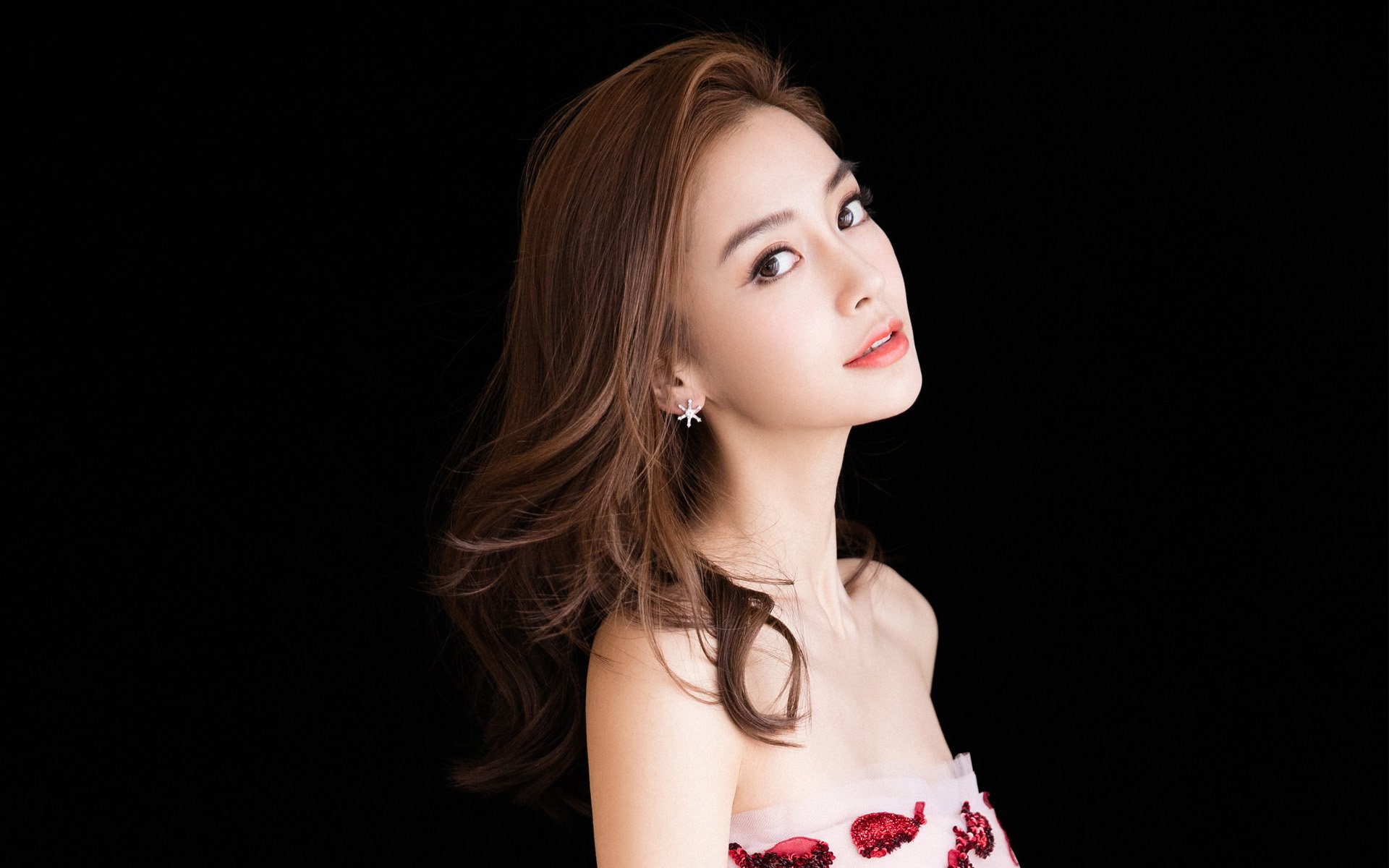 _勇士队新秀闪耀全场，表现令人惊叹_，勇士新秀号码