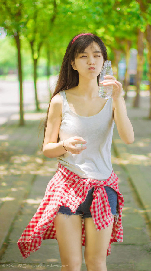 女子200自赛场美队强势包夹澳洲