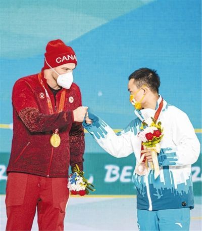 各类比赛中的精彩瞬间与感人故事